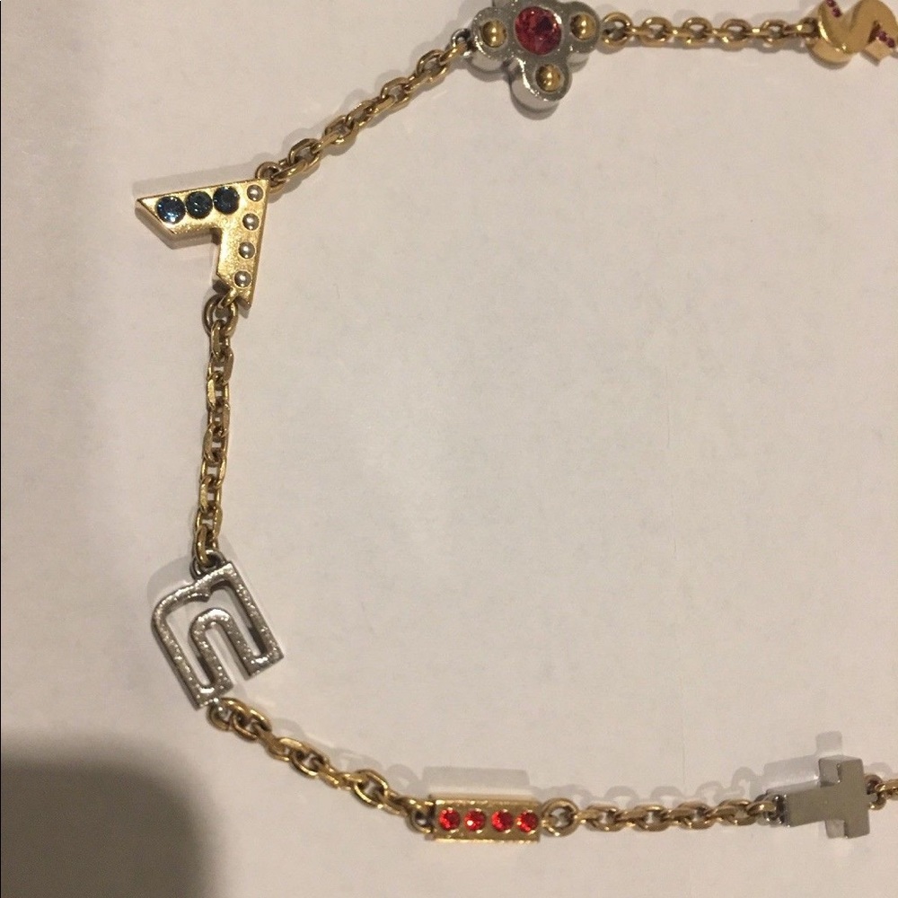 Long Louis Vuitton love letters necklace - Picture 5 of 8